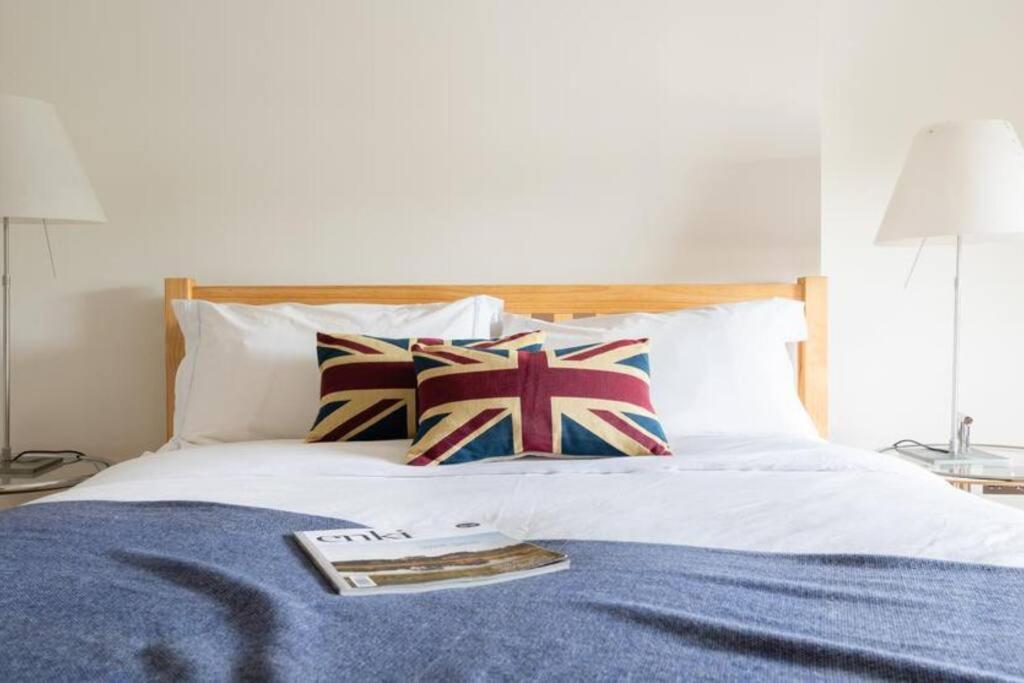 Stunning Views, Floor Flat * Londra